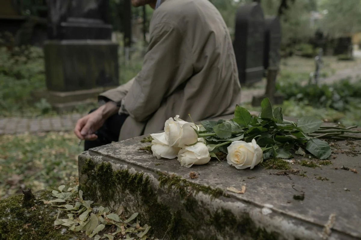 Coroane funerare și aranjamente florale pentru înmormântare București